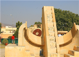 잔타르 만타르(Jantar Mantar)