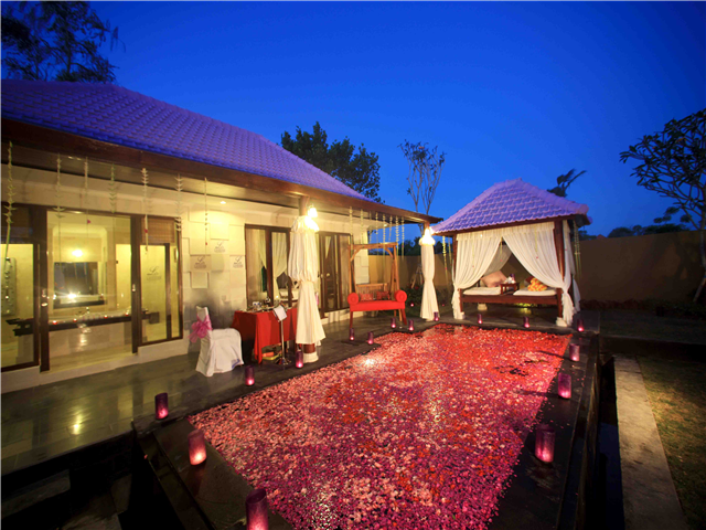 http://img.modetour.co.kr/eagle/photoimg/34106/Bfile/pool%20villa10.jpg